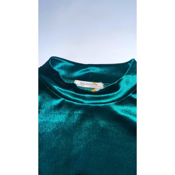 Zara Velvet Dress in Emerald Green (Size: S) - Picture 5 of 6
